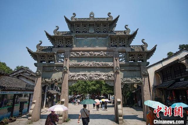 碰然心动